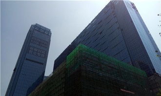 百利中心9月工程进度 主体工程在做玻璃幕墙